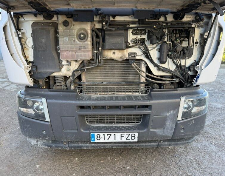 RENAULT LANDER 410.26. 